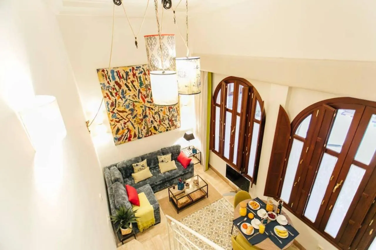 New With Height- 2Bd 1Bth- Pajaritos Apartment Seville